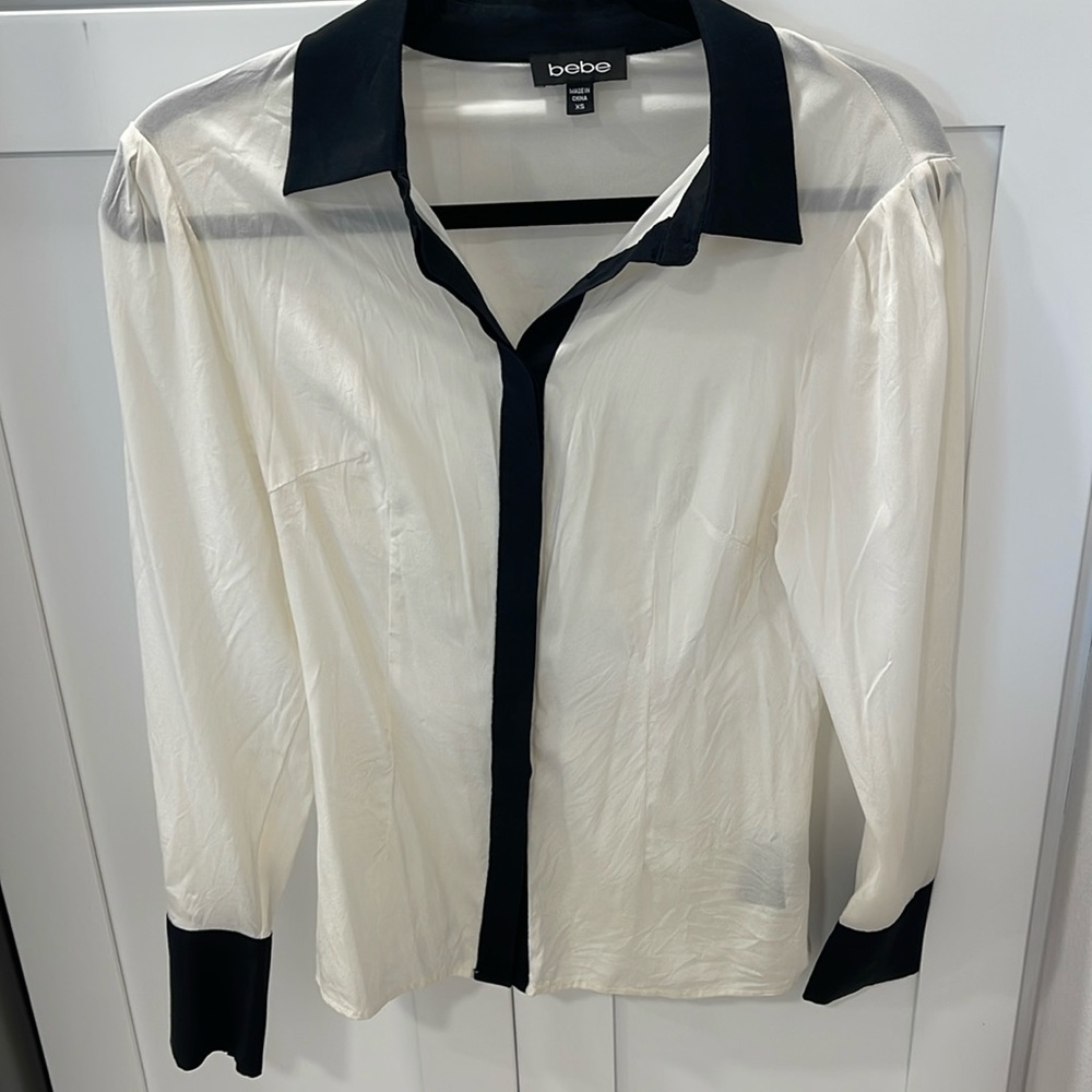 Bebe black and white silk button down